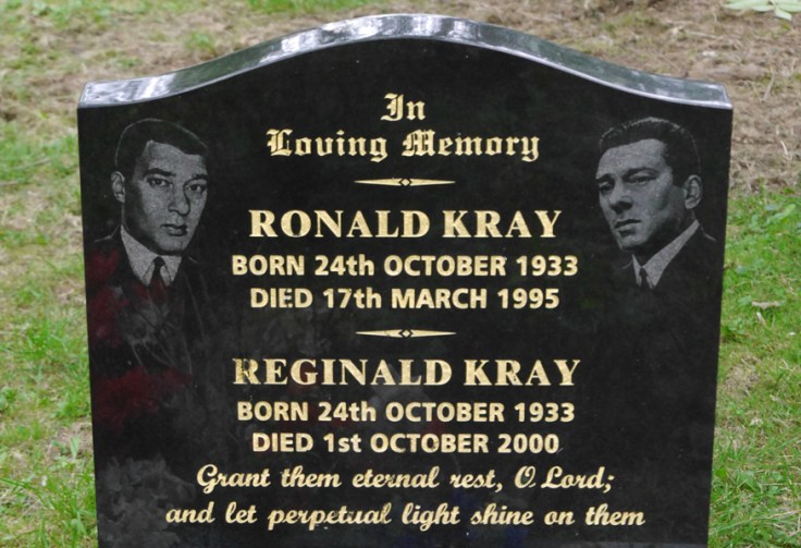 Chingford_Mount_Cemetery_08