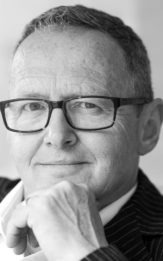 SW-Perry-photo-1-2-300x482